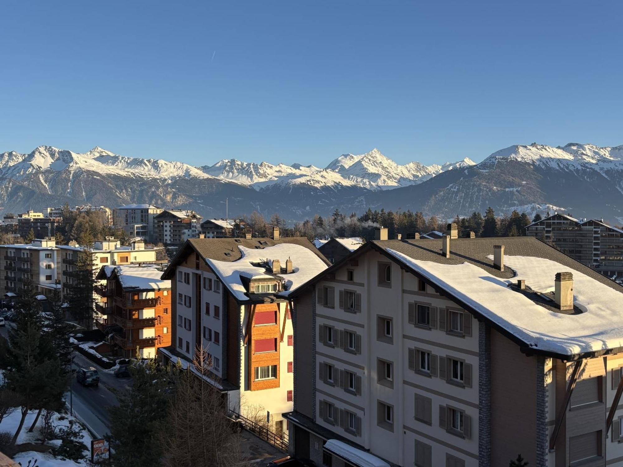 דירות L'Eperon Center Crans Wonderful View מראה חיצוני תמונה